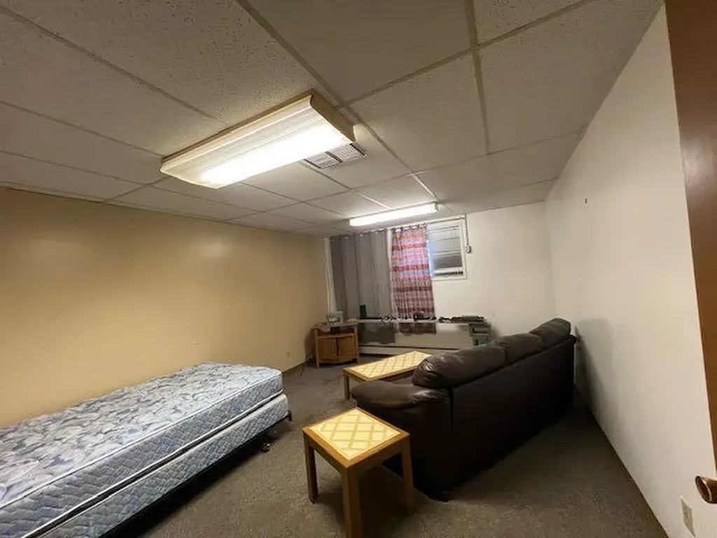 1009 1 Avenue Wainwright AB T9W 1S5
