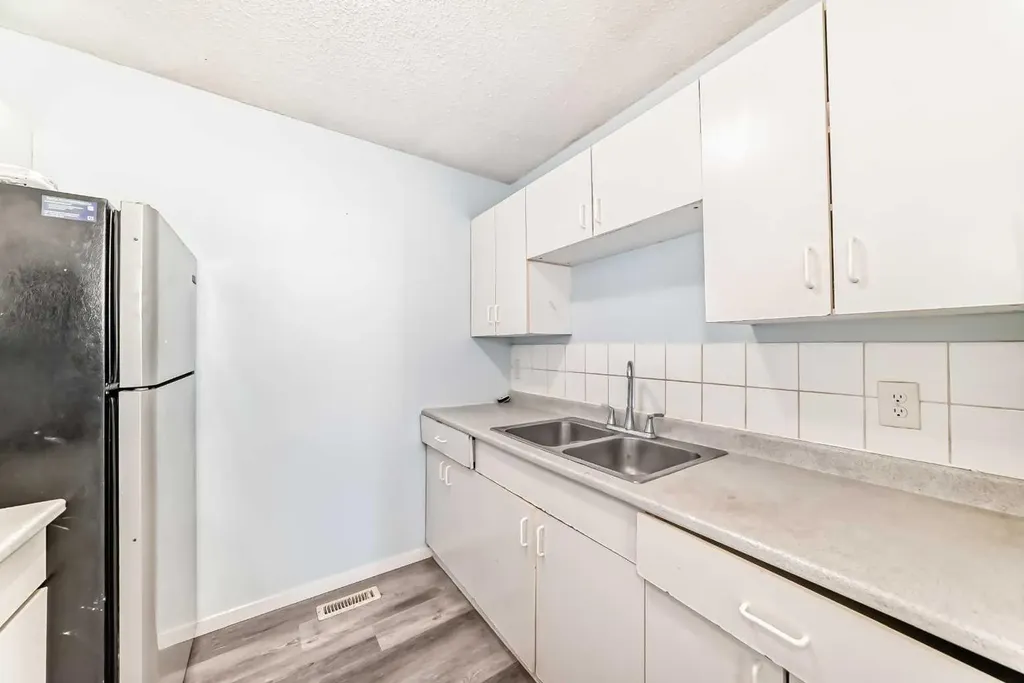151F Pinehill Road NE Calgary AB T1Y 2C4