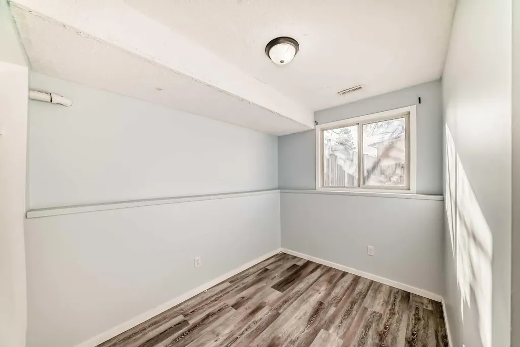 151F Pinehill Road NE Calgary AB T1Y 2C4