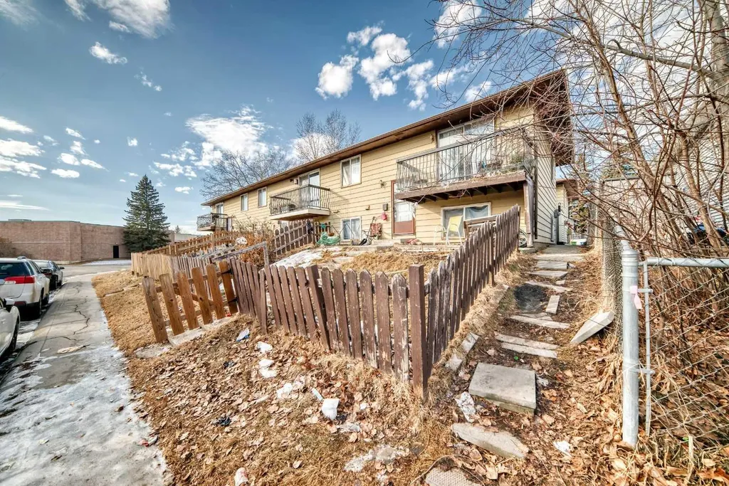 151F Pinehill Road NE Calgary AB T1Y 2C4