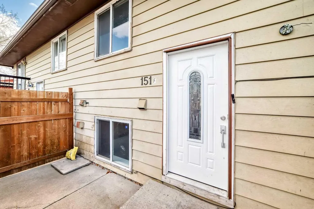 151F Pinehill Road NE Calgary AB T1Y 2C4