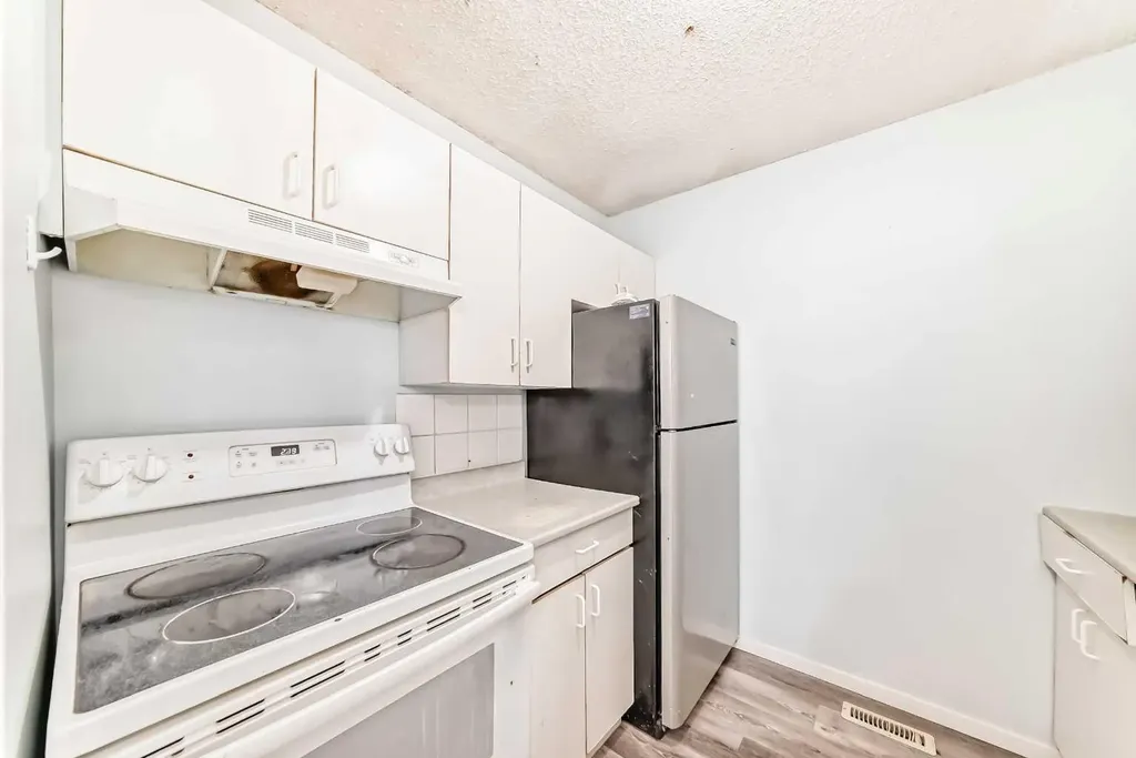 151F Pinehill Road NE Calgary AB T1Y 2C4