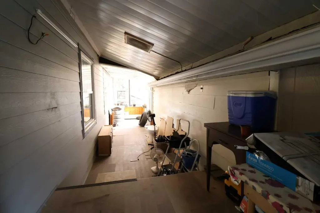 317 4 Street Bow Island AB T0K 0G0