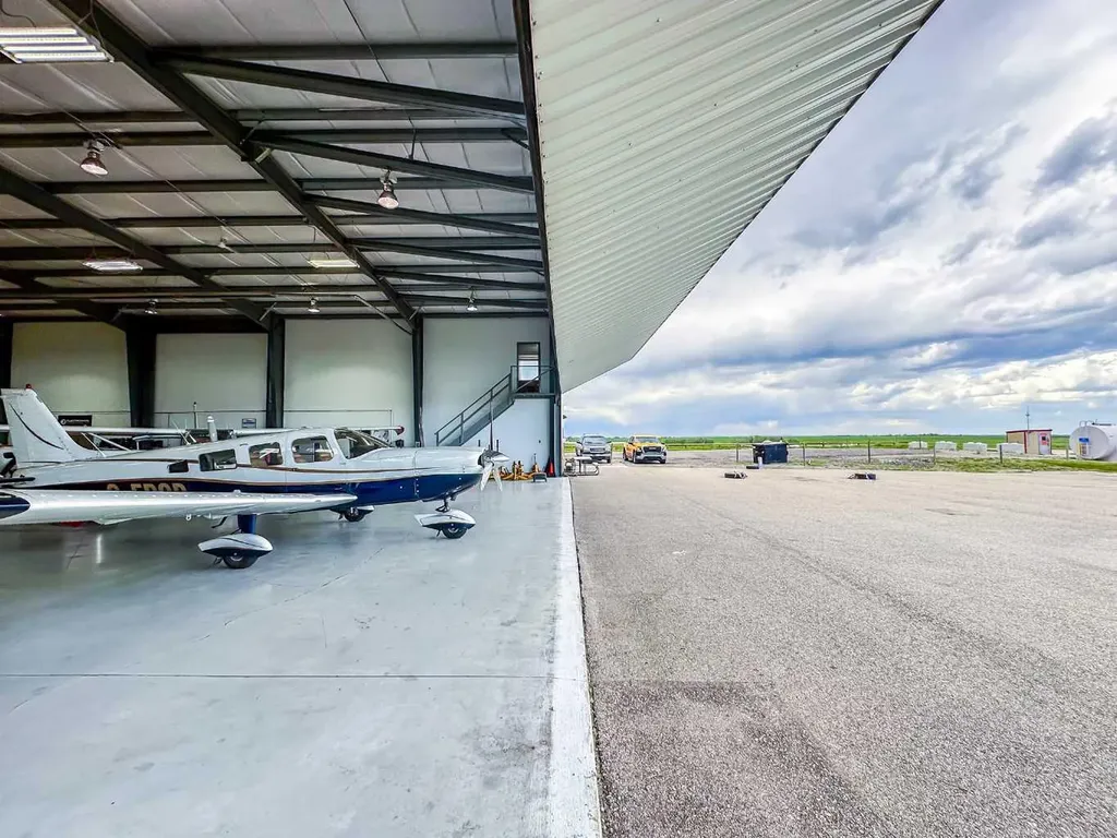 N1 North Airport Close High River AB T1V 1M5