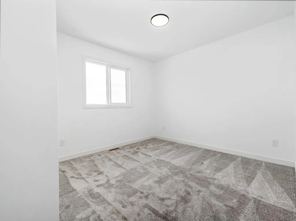 114 Miners Road W Lethbridge AB T1J5V1