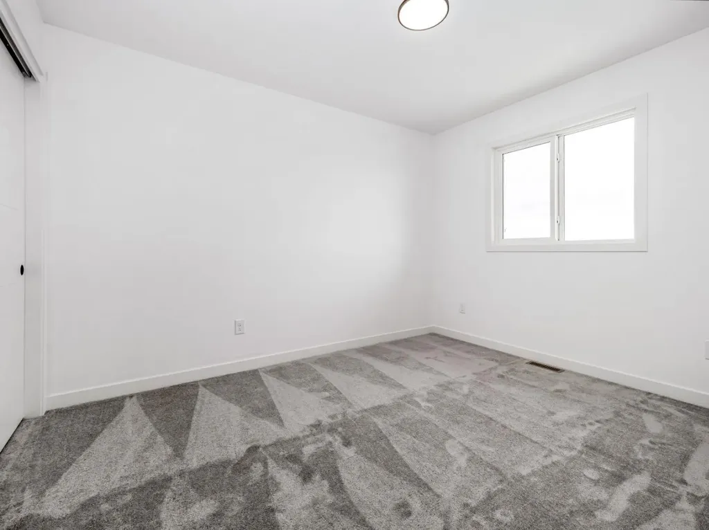114 Miners Road W Lethbridge AB T1J5V1