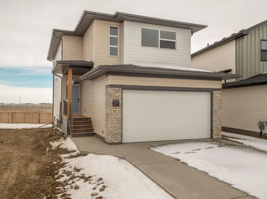 114 Miners Road W Lethbridge AB T1J5V1