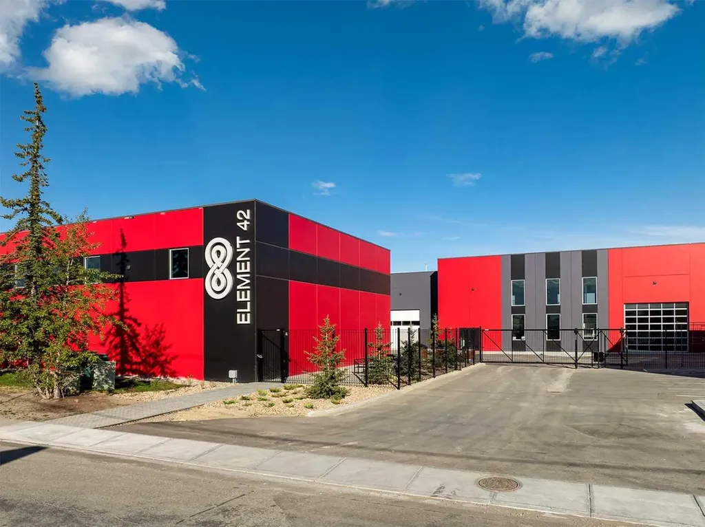 4412 9 Street SE Calgary AB T2G3C9