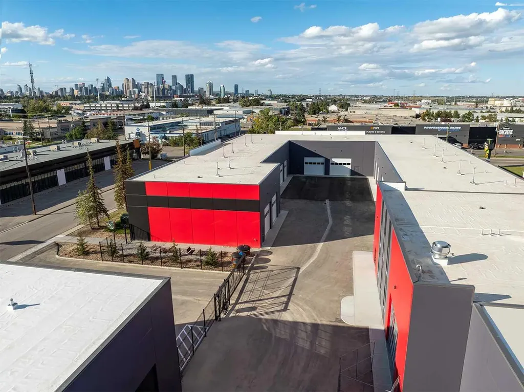 4412 9 Street SE Calgary AB T2G3C9