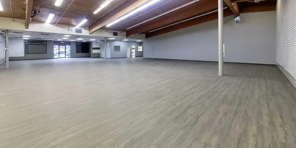 5023 3rd Avenue Edson AB T7E 1X7