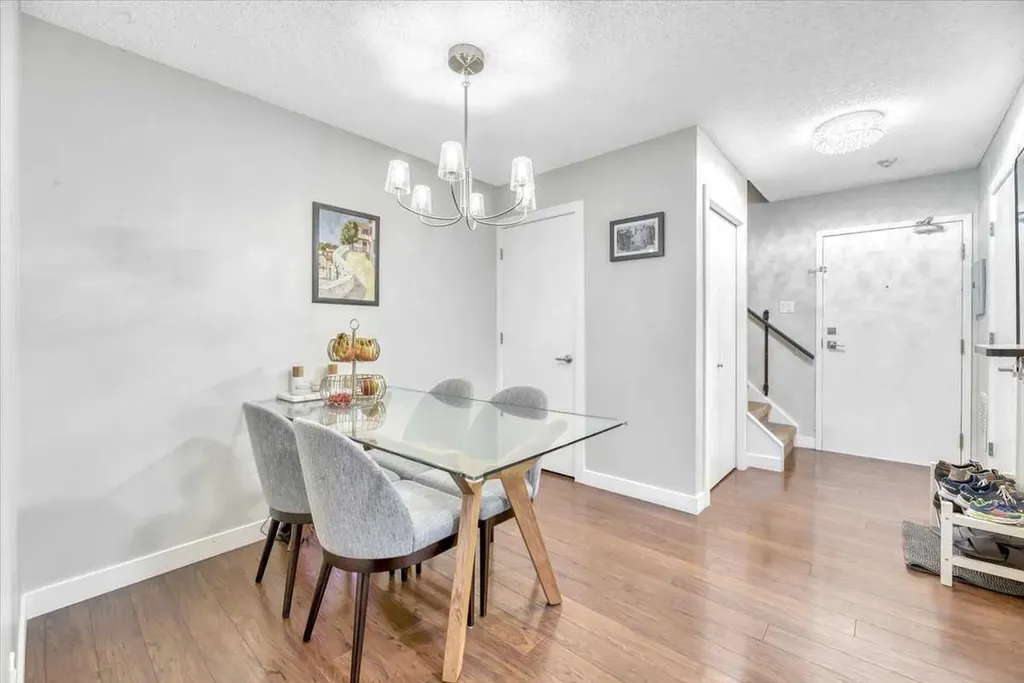 1720 13 Street SW Calgary AB T2T 3P4