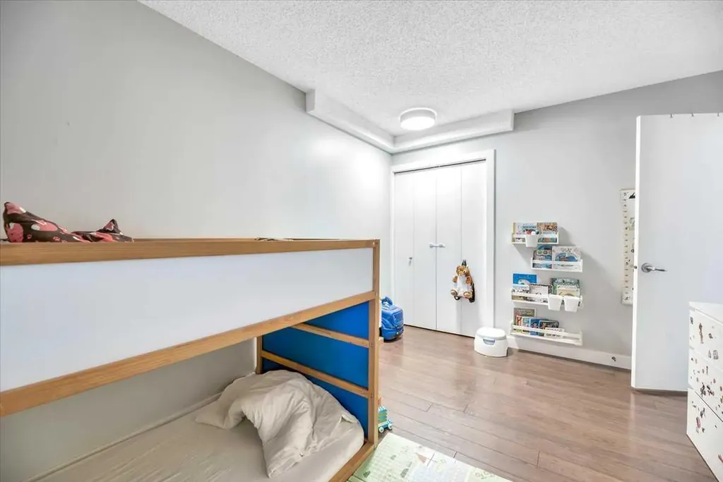 1720 13 Street SW Calgary AB T2T 3P4
