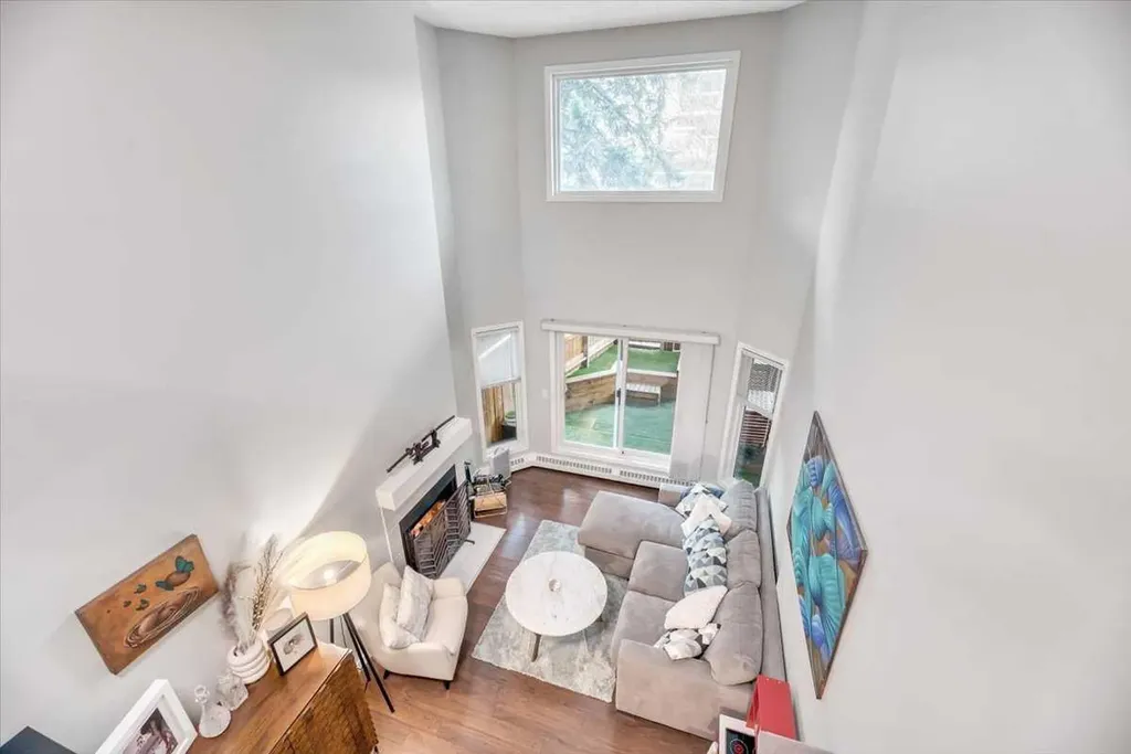 1720 13 Street SW Calgary AB T2T 3P4