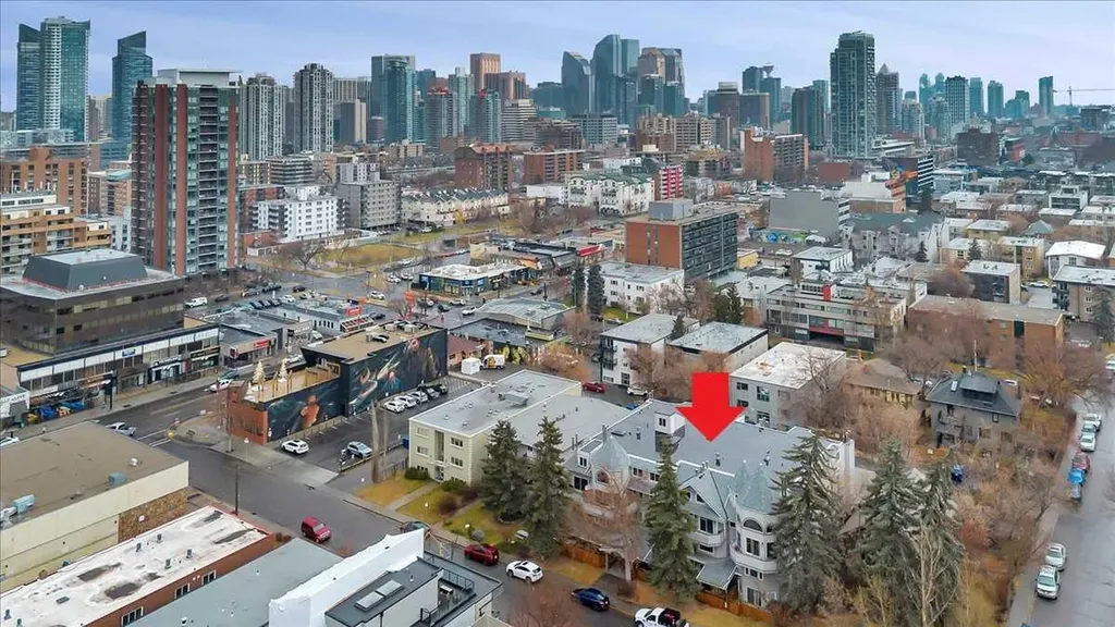 1720 13 Street SW Calgary AB T2T 3P4