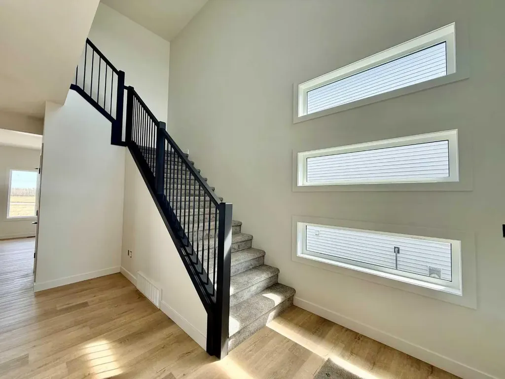 7057 85 Street Grande Prairie AB T8X 0J3