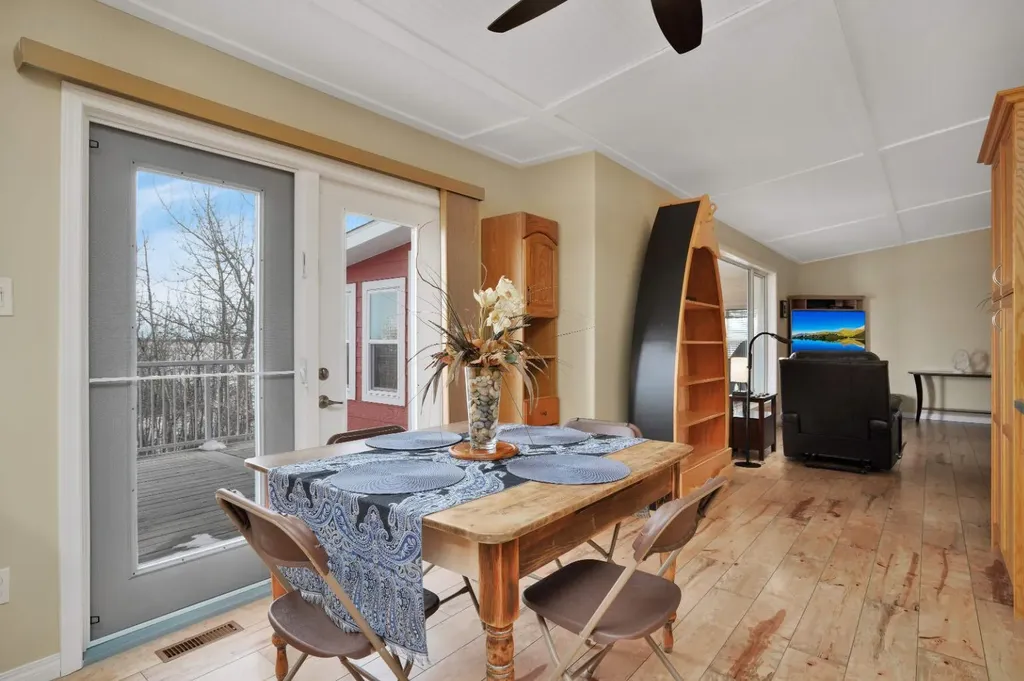 43A Sands Street Rochon Sands AB T0C 3B0