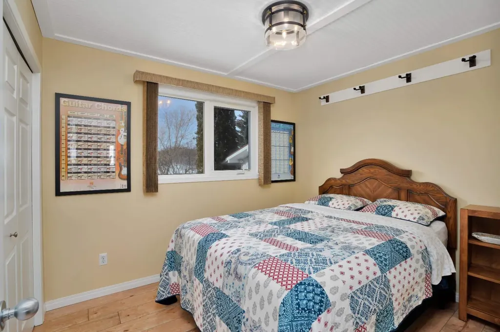 43A Sands Street Rochon Sands AB T0C 3B0