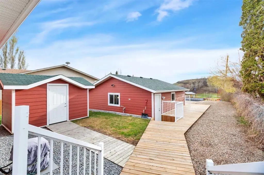 43A Sands Street Rochon Sands AB T0C 3B0