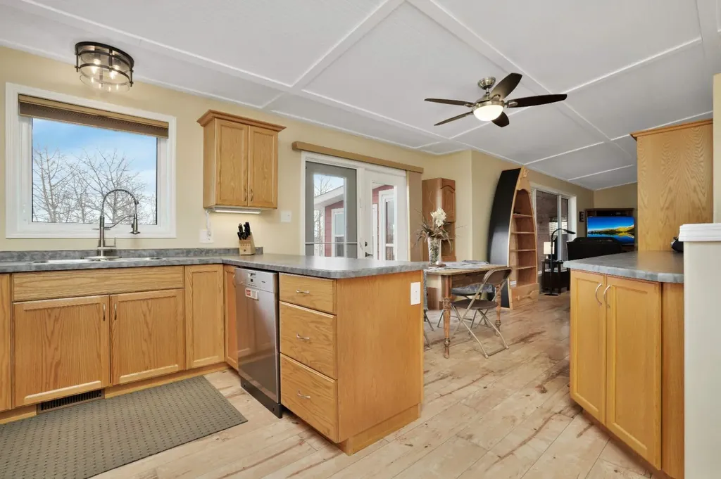 43A Sands Street Rochon Sands AB T0C 3B0