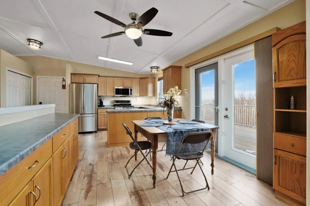 43A Sands Street Rochon Sands AB T0C 3B0