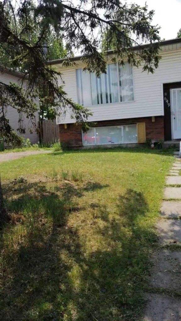 649 Pineland Road NE Calgary AB T1Y 3L5