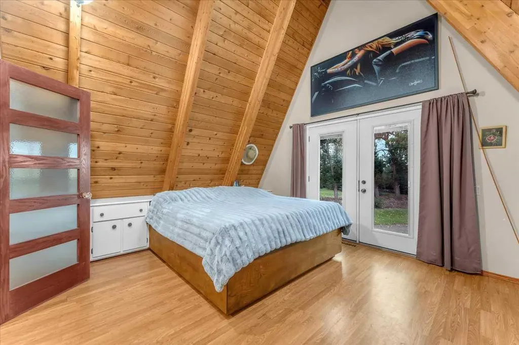 241037 Rge Road 241 Rural Wheatland County AB T1P 2C3