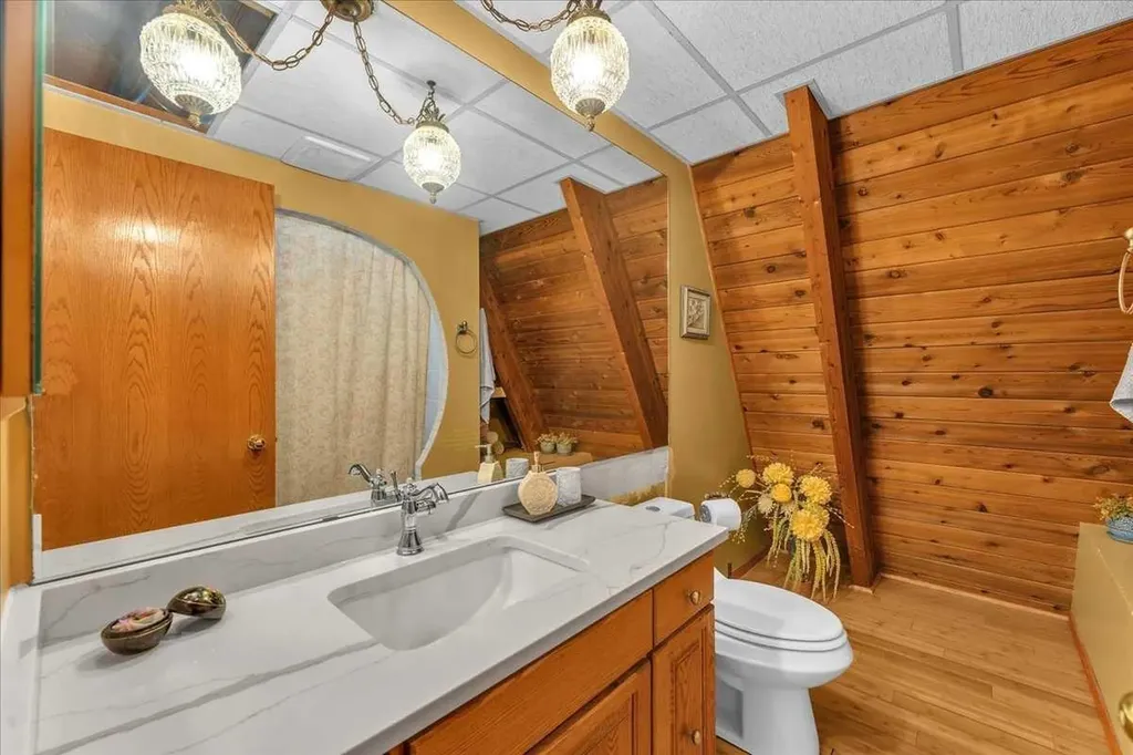 241037 Rge Road 241 Rural Wheatland County AB T1P 2C3