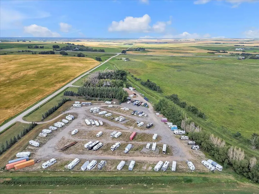241037 Rge Road 241 Rural Wheatland County AB T1P 2C3