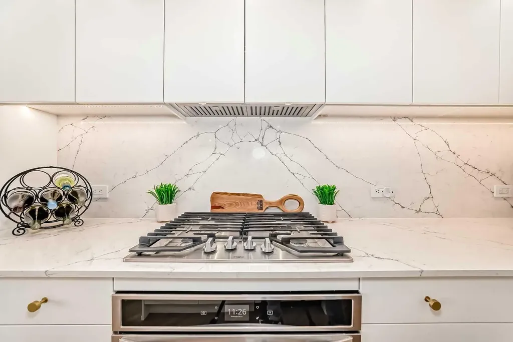 8505 Broadcast Avenue SW Calgary AB T3H 6B5