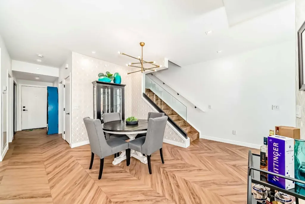 8505 Broadcast Avenue SW Calgary AB T3H 6B5