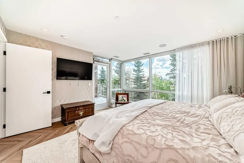 8505 Broadcast Avenue SW Calgary AB T3H 6B5