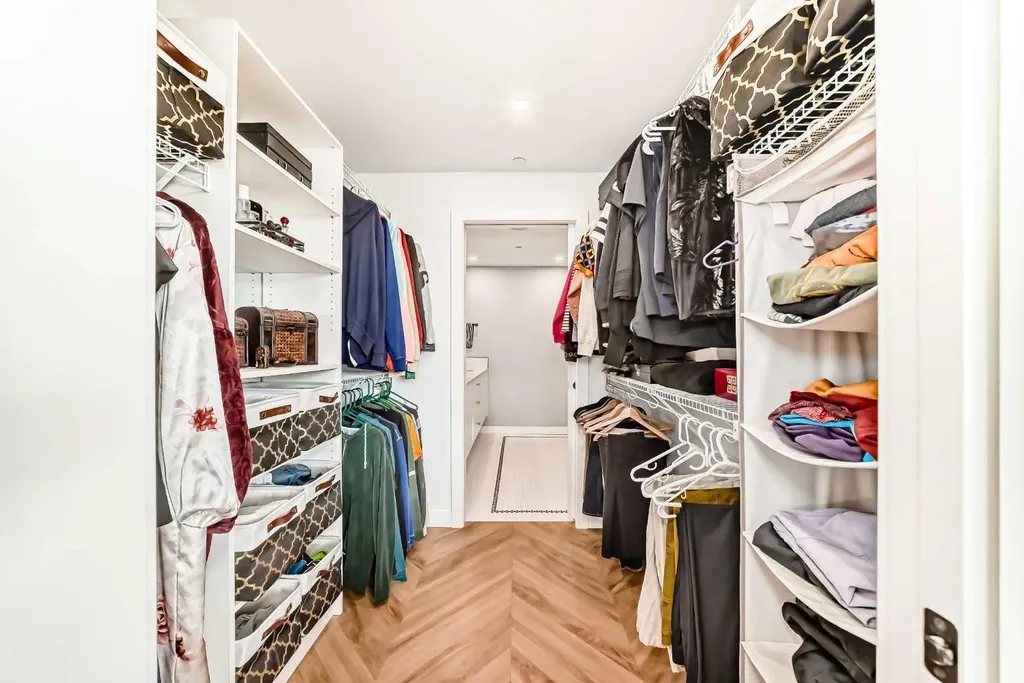 8505 Broadcast Avenue SW Calgary AB T3H 6B5