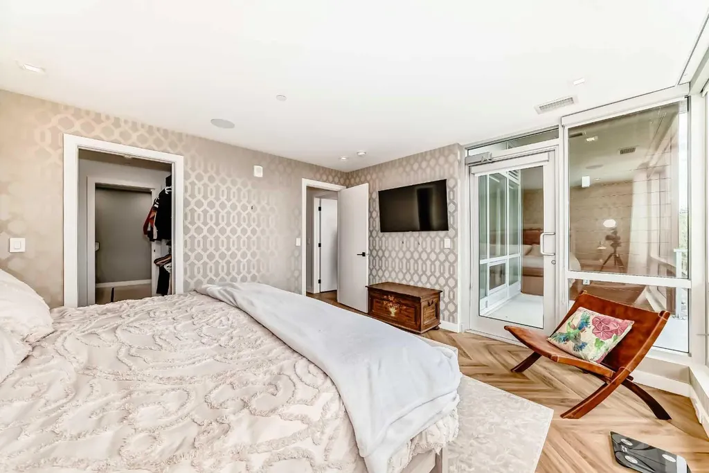 8505 Broadcast Avenue SW Calgary AB T3H 6B5