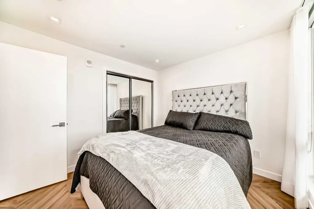 8505 Broadcast Avenue SW Calgary AB T3H 6B5
