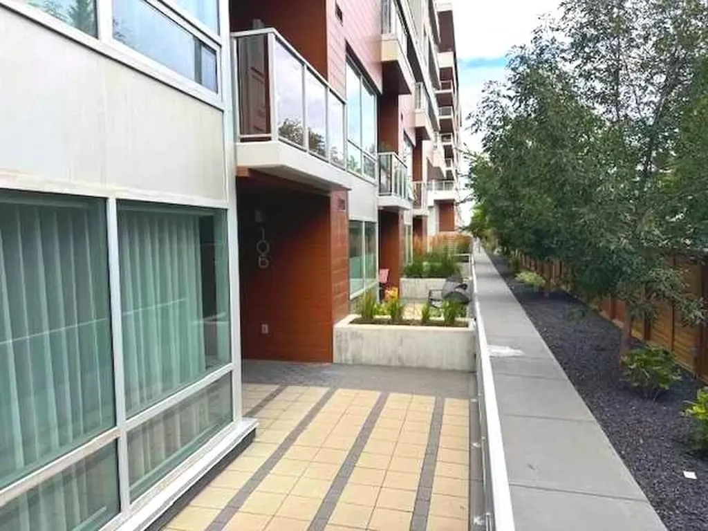8505 Broadcast Avenue SW Calgary AB T3H 6B5