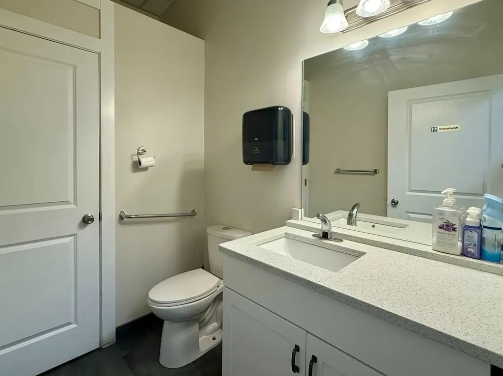 3304 64 Street Calgary AB T1Y 5R4