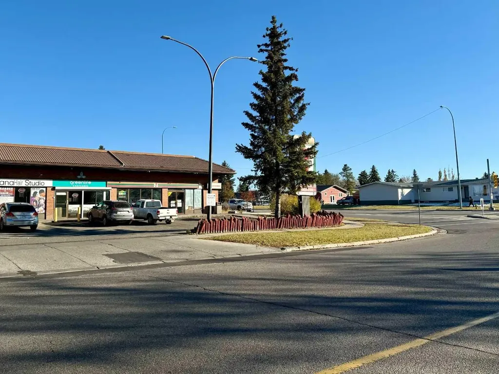 3304 64 Street Calgary AB T1Y 5R4