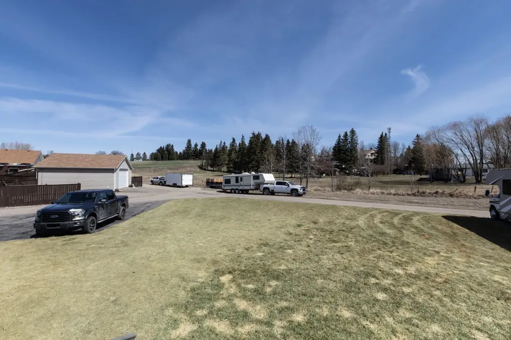 4828 55 Boulevard Close Innisfail AB T4G 0A2