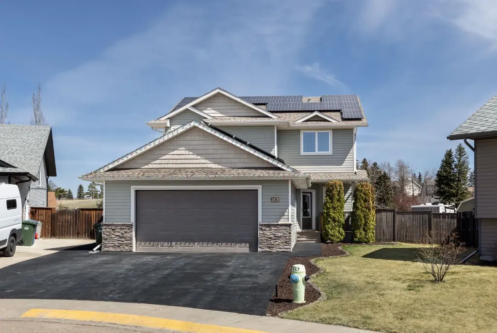 4828 55 Boulevard Close Innisfail AB T4G 0A2