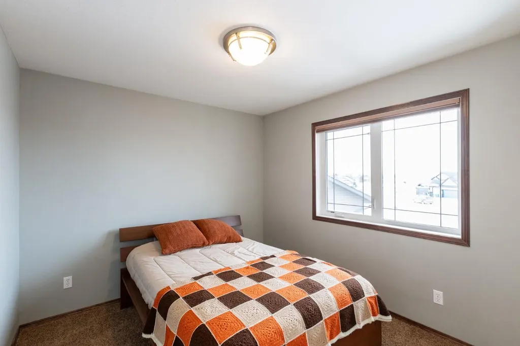 4828 55 Boulevard Close Innisfail AB T4G 0A2
