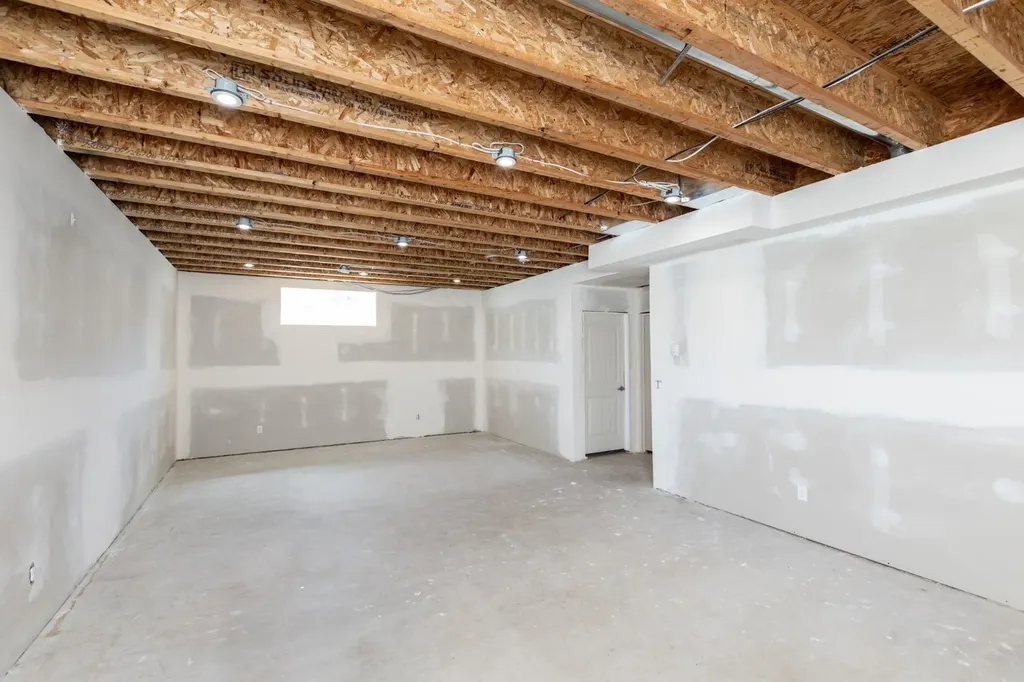 4828 55 Boulevard Close Innisfail AB T4G 0A2