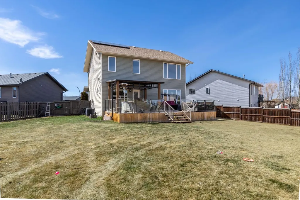 4828 55 Boulevard Close Innisfail AB T4G 0A2