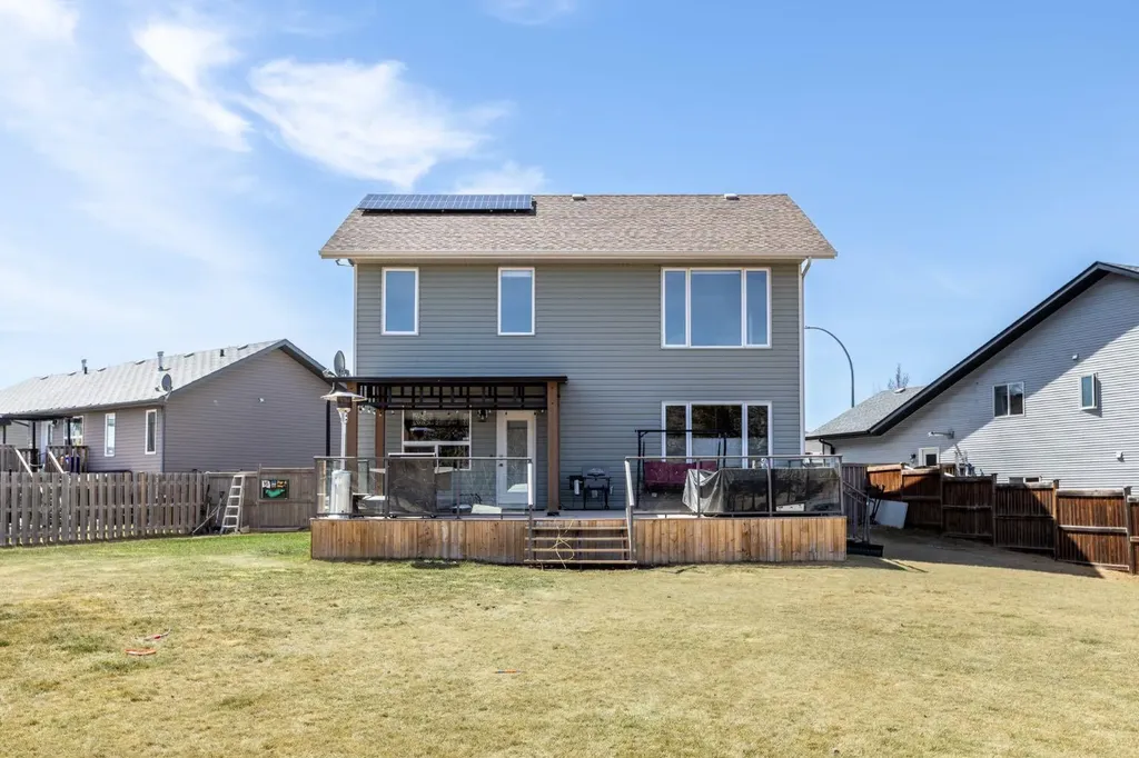 4828 55 Boulevard Close Innisfail AB T4G 0A2