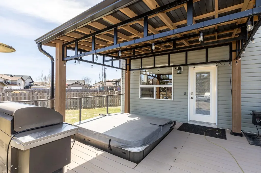4828 55 Boulevard Close Innisfail AB T4G 0A2