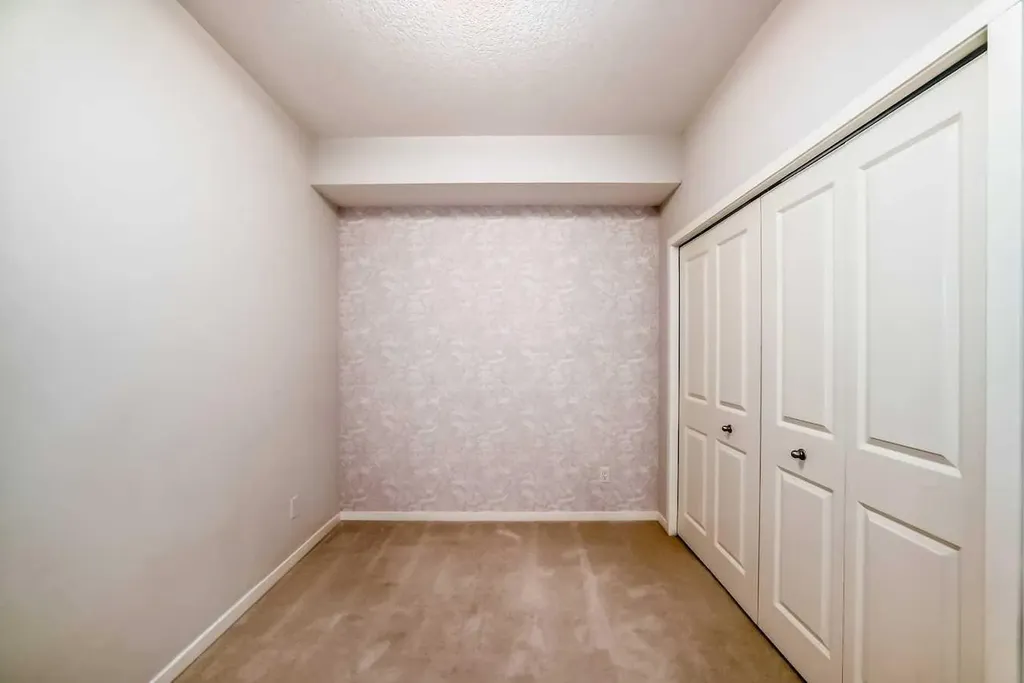 360 Harvest Hills Common NE Calgary AB T3K 2N1