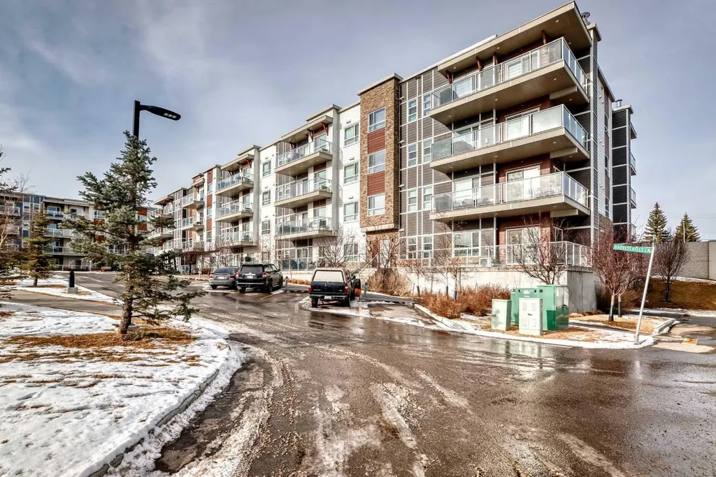 360 Harvest Hills Common NE Calgary AB T3K 2N1