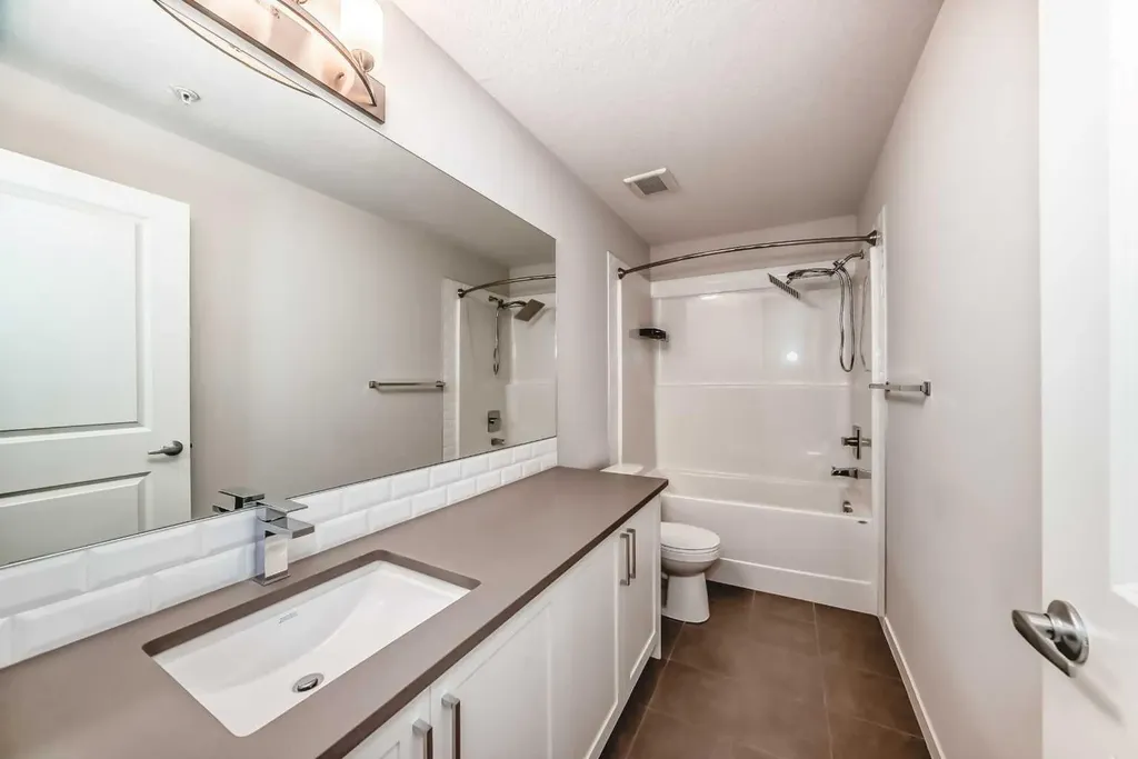 360 Harvest Hills Common NE Calgary AB T3K 2N1