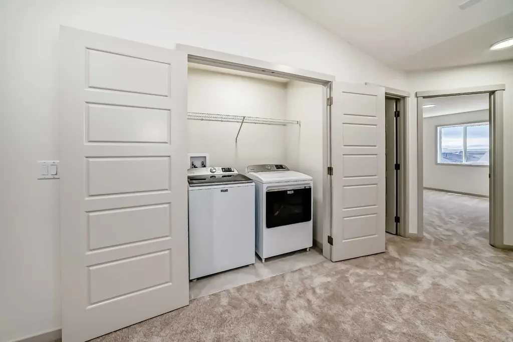 31 Lucas Passage NW Calgary AB T3P 1Z4