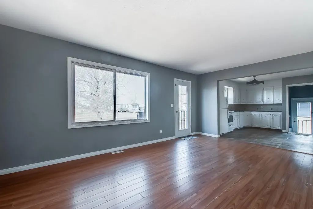 428 2 Street Suffield AB T0J 2N0