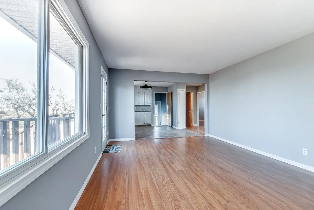 428 2 Street Suffield AB T0J 2N0
